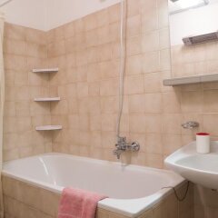 Отель Prague City Hall Apartments Чехия, Прага - отзывы, цены и фото номеров - забронировать отель Prague City Hall Apartments онлайн ванная