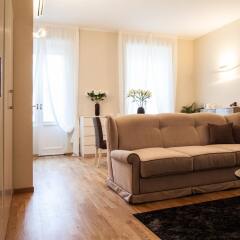 Апартаменты Milan Royal Suites & Luxury Apartments интерьер отеля