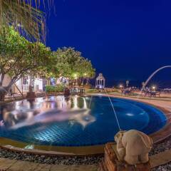 Отель Wora Bura Hua Hin Resort and Spa бассейн
