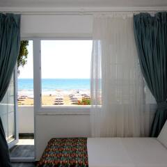 Mavi Beyaz Hotel Beach Club Силифке комната для гостей фото 2