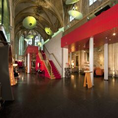Отель Kruisherenhotel Maastricht Маастрихт гостиничный бар