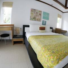Отель Suriyasom Villa комната для гостей фото 3