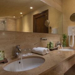 Отель Best Western Premier Thracia Hotel Болгария, София - 2 отзыва об отеле, цены и фото номеров - забронировать отель Best Western Premier Thracia Hotel онлайн ванная