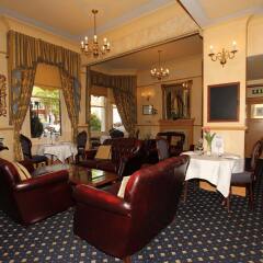 The Courtlands Hotel интерьер отеля