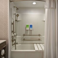 Home2 Suites by Hilton Taylor Detroit in Taylor, United States of America from 211$, photos, reviews - zenhotels.com bathroom photo 2