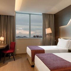 DoubleTree by Hilton Hotel Yerevan City Centre Ереван комната для гостей фото 3