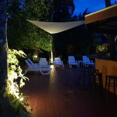 Отель Lanta Pearl Beach Resort гостиничный бар
