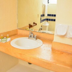 Отель Villas San Sebastián Мексика, Сиуатанехо - отзывы, цены и фото номеров - забронировать отель Villas San Sebastián онлайн ванная