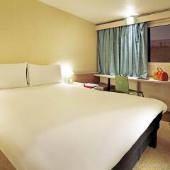 Отель ibis Düsseldorf Hauptbahnhof комната для гостей