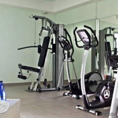 Astro Palace Hotel & Suites фитнесс-зал фото 2