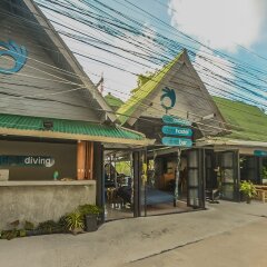 Отель Dpm Diving Hostel & Bar Koh Tao Таиланд, Мэй-Хаад-Бэй - отзывы, цены и фото номеров - забронировать отель Dpm Diving Hostel & Bar Koh Tao онлайн интерьер отеля фото 2