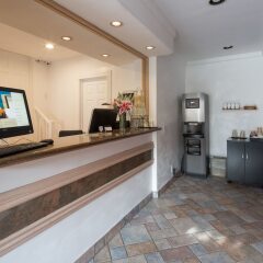 Отель The Alpine Inn & Suites интерьер отеля