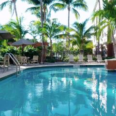 Отель Extended Stay America Fort Lauderdale - Cypress Creek Prk N бассейн
