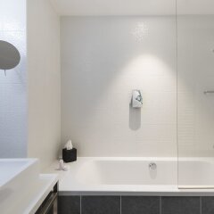 Отель Hipark by Adagio Paris La Villette Франция, Париж - отзывы, цены и фото номеров - забронировать отель Hipark by Adagio Paris La Villette онлайн ванная