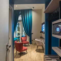 Navona Street Hotel сейф в номере