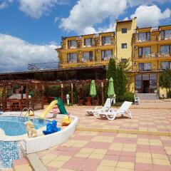 Yalta Complex Hotel Солнечный берег детские мероприятия фото 2