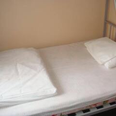 Гостиница Hostel 490 в Иркутске 12 отзывов об отеле, цены и фото номеров - забронировать гостиницу Hostel 490 онлайн Иркутск комната для гостей фото 2