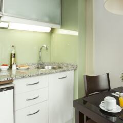 Отель Aparthotel Senator Barcelona в номере фото 3