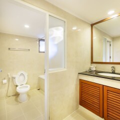 Отель Bangkok Shortstay, 2-3 Br Sukhumvit Бангкок ванная