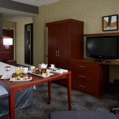 Отель Courtyard by Marriott Montreal Airport Канада, Монреаль - отзывы, цены и фото номеров - забронировать отель Courtyard by Marriott Montreal Airport онлайн в номере