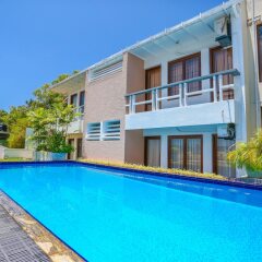 Отель Mount Marina Villas бассейн