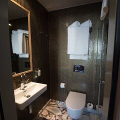 Отель Mimi's Suites ванная фото 2