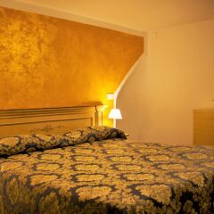 Отель Albergo Casa Peron Италия, Венеция - отзывы, цены и фото номеров - забронировать отель Albergo Casa Peron онлайн комната для гостей фото 2