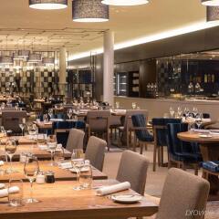Отель Hilton Amsterdam Airport Schiphol Нидерланды, Схипхол - 1 отзыв об отеле, цены и фото номеров - забронировать отель Hilton Amsterdam Airport Schiphol онлайн питание