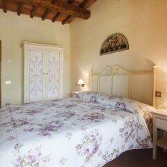 Отель Agriturismo Le Buche di Viesca Реггелло сейф в номере