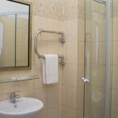 Гостиница Версаль в Хабаровске 4 отзыва об отеле, цены и фото номеров - забронировать гостиницу Версаль онлайн Хабаровск ванная