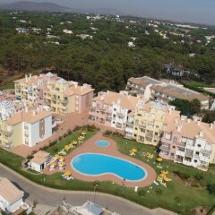 Отель Complexo Eden Vilage by Garvetur Португалия, Виламура - отзывы, цены и фото номеров - забронировать отель Complexo Eden Vilage by Garvetur онлайн помещение для мероприятий