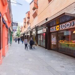Отель Leicester Square Just Renovated 2BD Mezzanine Flat Великобритания, Лондон - отзывы, цены и фото номеров - забронировать отель Leicester Square Just Renovated 2BD Mezzanine Flat онлайн
