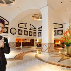Rembrandt Hotel Suites and Towers интерьер отеля фото 3