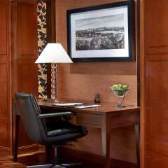 Отель The Park Tower Knightsbridge, A Luxury Collection Hotel Великобритания, Лондон - отзывы, цены и фото номеров - забронировать отель The Park Tower Knightsbridge, A Luxury Collection Hotel онлайн удобства в номере фото 2
