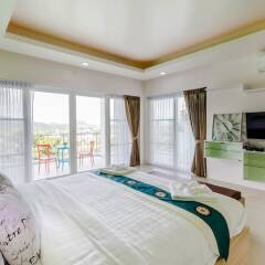 Отель Chalong Hill Tropical Garden Homes комната для гостей фото 3