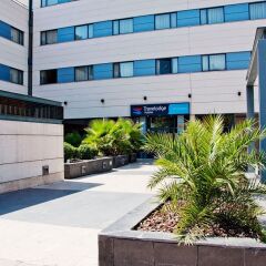Отель Travelodge Torrelaguna Мадрид парковка