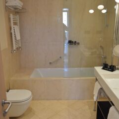 Отель Gran Hotel Sardinero Испания, Сантандер - отзывы, цены и фото номеров - забронировать отель Gran Hotel Sardinero онлайн ванная