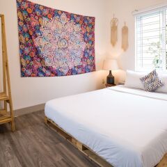 Отель Hoi An Unique House Хойан сейф в номере
