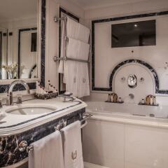 Отель Cavalieri,Waldorf Astoria Рим в номере