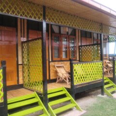 Отель Palace Nyaung Shwe Guest House Мьянма, Хехо - отзывы, цены и фото номеров - забронировать отель Palace Nyaung Shwe Guest House онлайн балкон