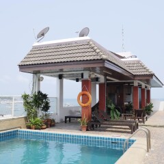 Отель Mike Hotel Таиланд, Паттайя - 1 отзыв об отеле, цены и фото номеров - забронировать отель Mike Hotel онлайн бассейн фото 3
