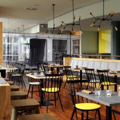 Отель Courtyard by Marriott Berlin City Center гостиничный бар