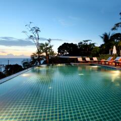 Отель Secret Cliff Villa бассейн