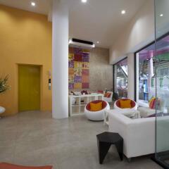 Отель 63 Bangkok Boutique Bed & Breakfast интерьер отеля