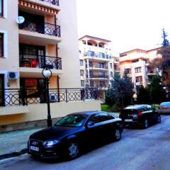 Отель Iglika Apartment Болгария, Золотые пески - отзывы, цены и фото номеров - забронировать отель Iglika Apartment онлайн парковка