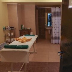 Hotel Mountain Paradise by the Walnut Trees Банско спа фото 2