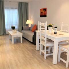 Отель Apartamento Sol del Mar Mediterraneo Фуэнхирола комната для гостей
