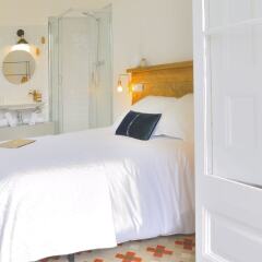 Отель Hostal Girona Испания, Барселона - отзывы, цены и фото номеров - забронировать отель Hostal Girona онлайн в номере