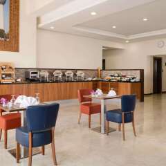Отель Ramada Encore Kuwait Downtown питание фото 2