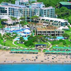 Limak Atlantis De Luxe Hotel & Resort пляж